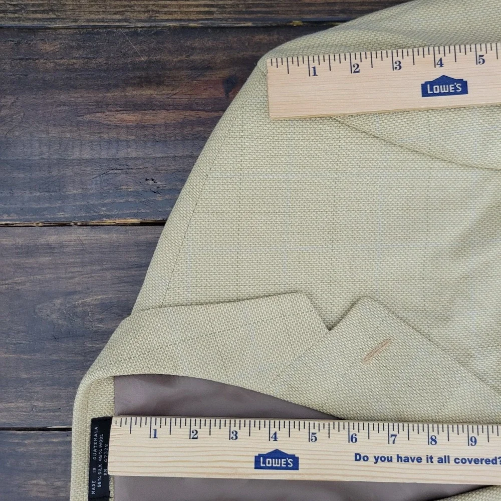 Jones New‎ York Men's Sport Coat Blazer Three Button Beige Plaid Silk Wool 44R